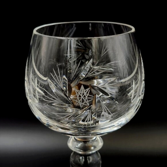 Ajka Copac Crystal Pinwheel Fan Star Thatched Wine Glasses (7) Hungary Sparkles - Picture 3 of 10